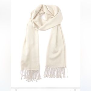 Carolina Amato ivory pashmina scarf NWOT